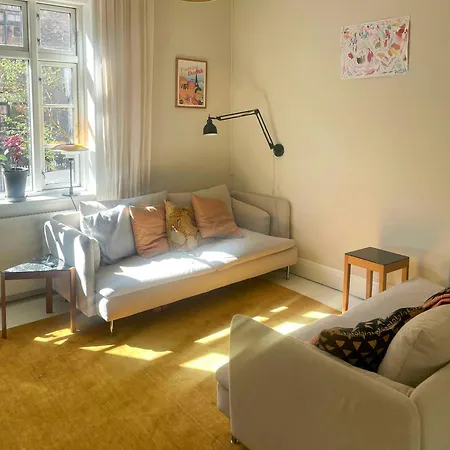 Holiday home Raekkehus Med Baggard Naer Skjolds Plads